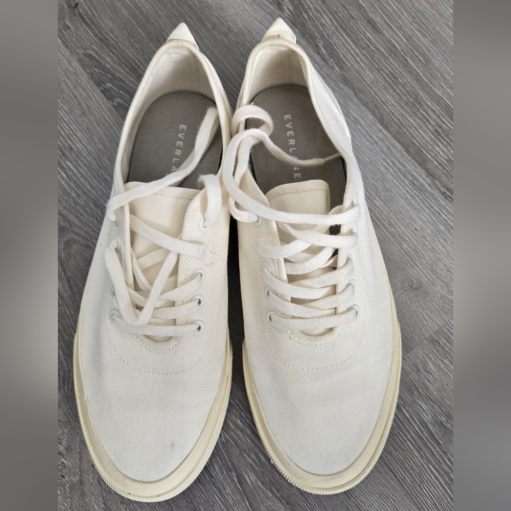 Everlane Canvas Low-Top Sneakers in Off-White - Picture 2 of 10
